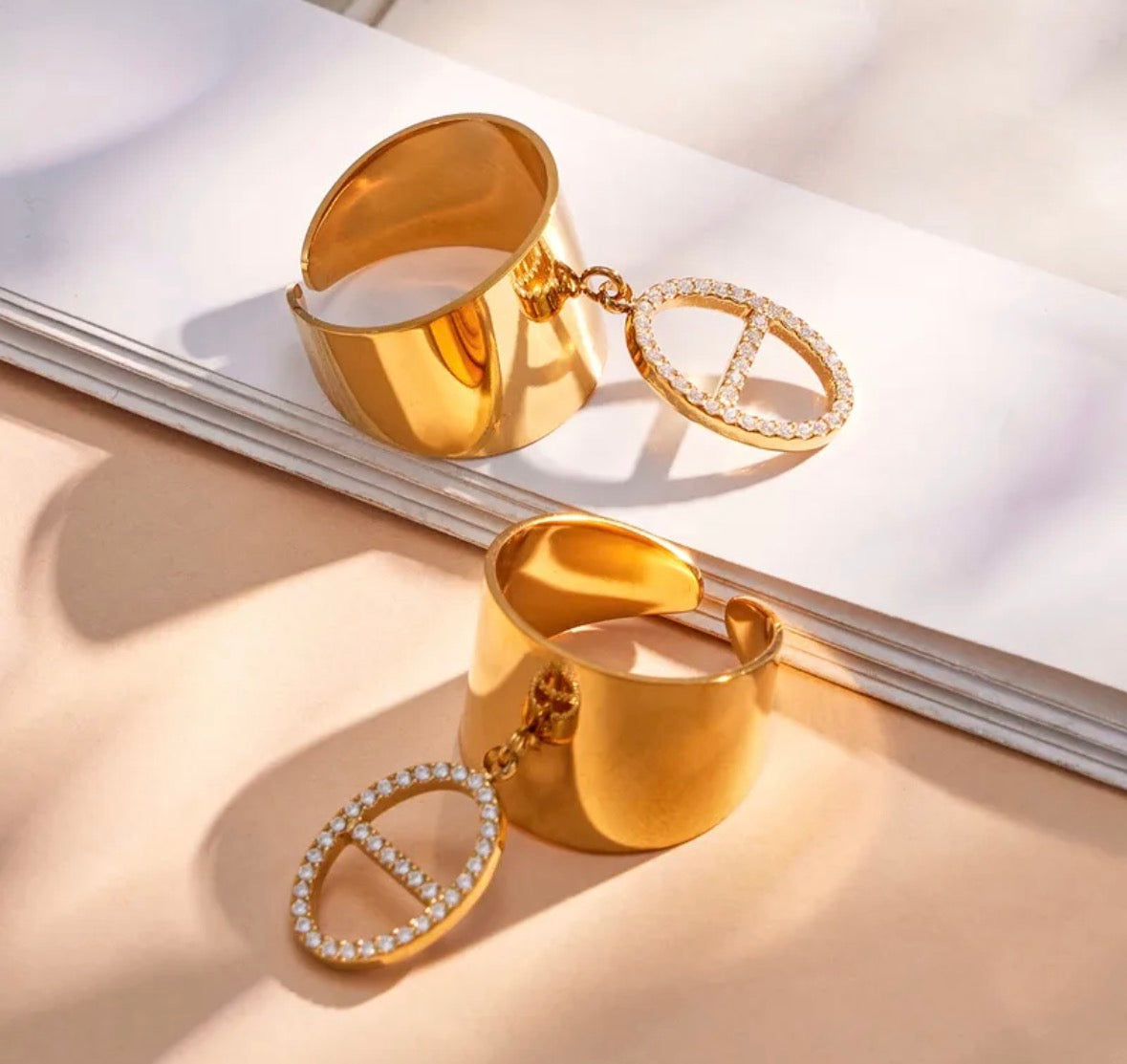 Ring Yvana