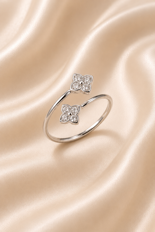 Ring Clover | Luz